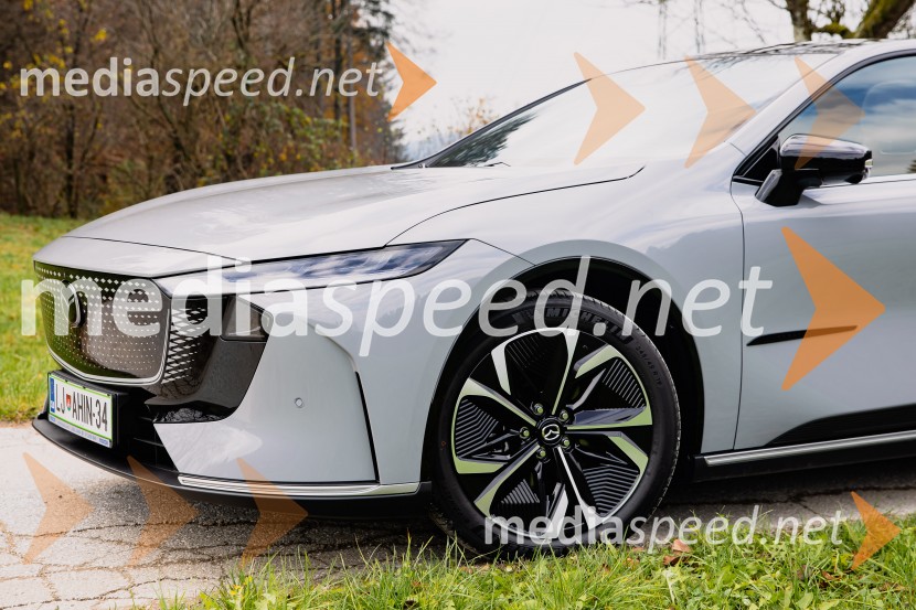 Nova električna Mazda 6e