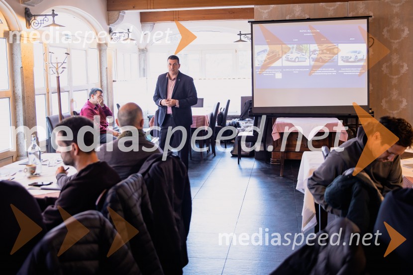 Nova električna Mazda 6e