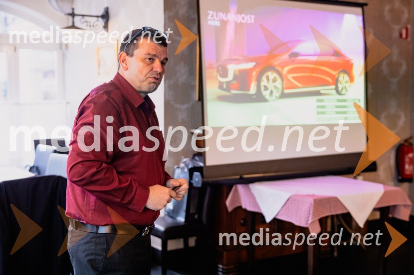 Nova električna Mazda 6e