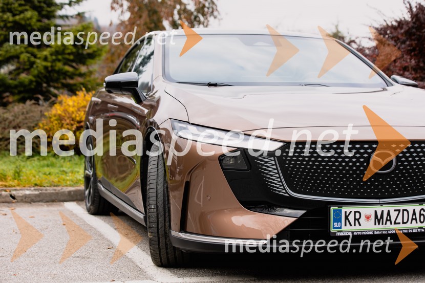 Nova električna Mazda 6e