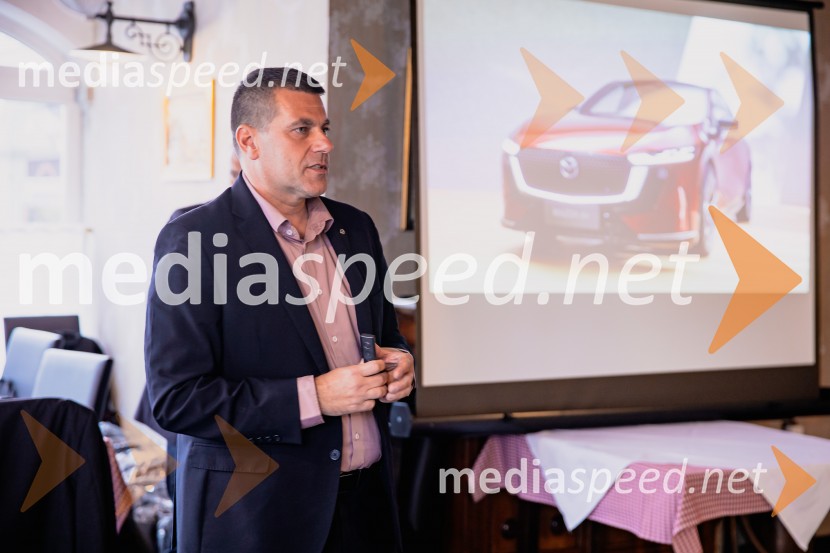 Nova električna Mazda 6e