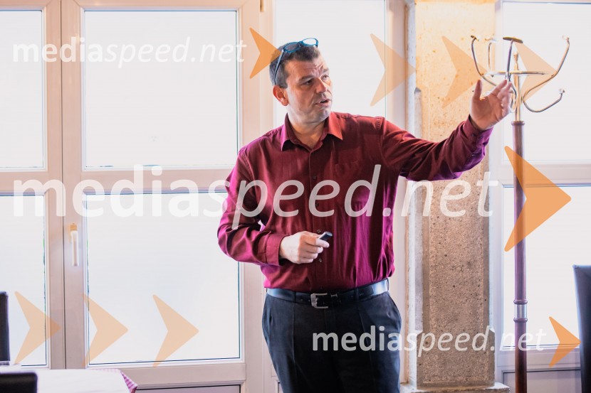 Nova električna Mazda 6e