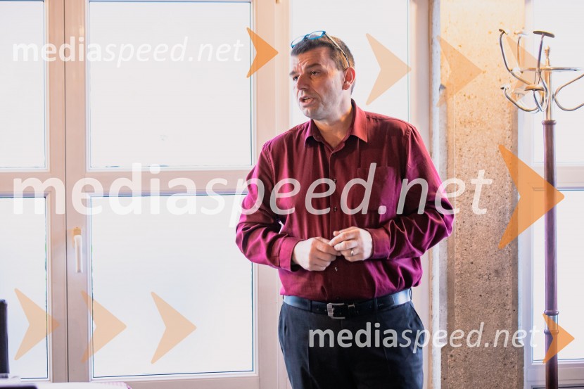 Nova električna Mazda 6e