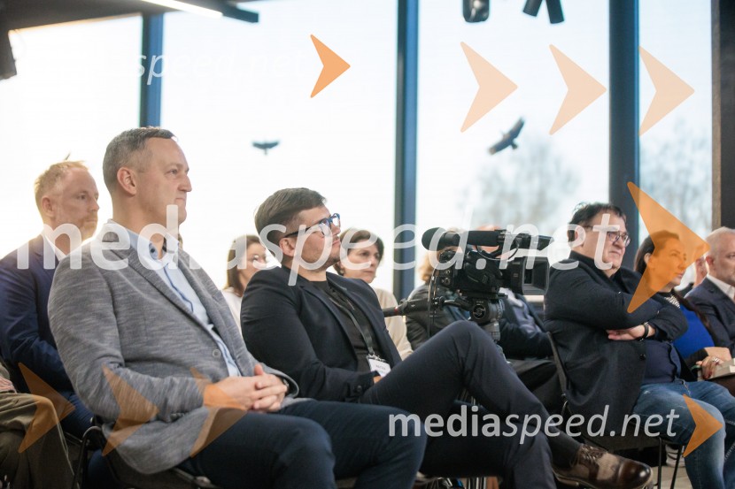 Pogovor z Allison Sweet Grant in Adamom Grantom