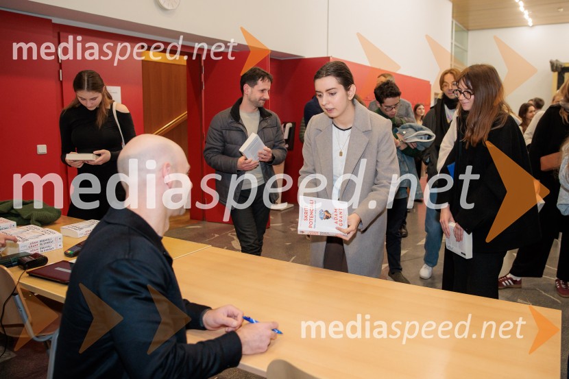 Pogovor z Allison Sweet Grant in Adamom Grantom