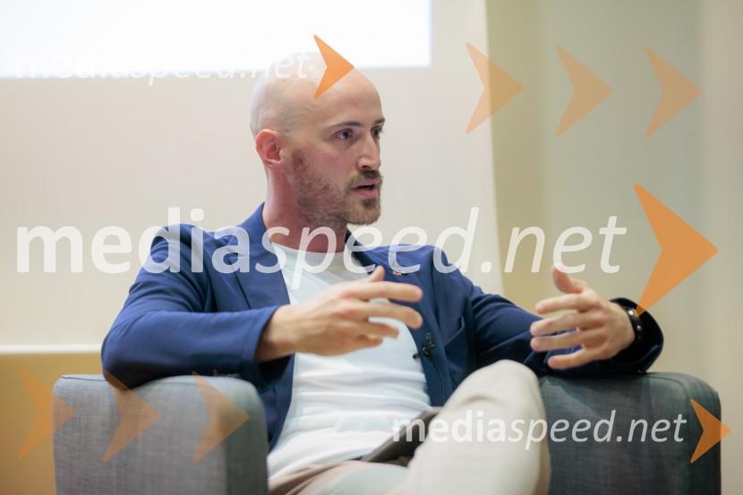 Pogovor z Allison Sweet Grant in Adamom Grantom