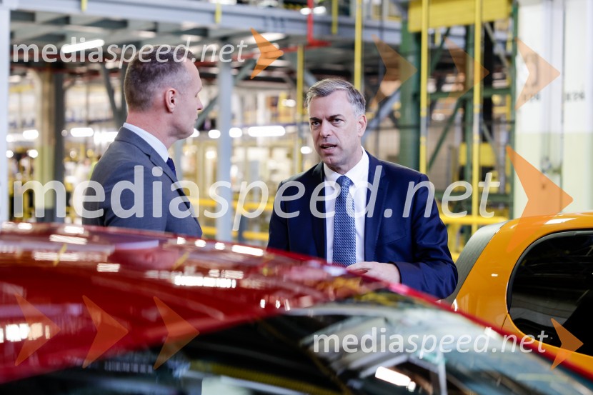  Gregor Macedoni, župan, Mestna občina Novo mestoRenault Twingo E-Tech electric: prihodnost mestne mobilnosti