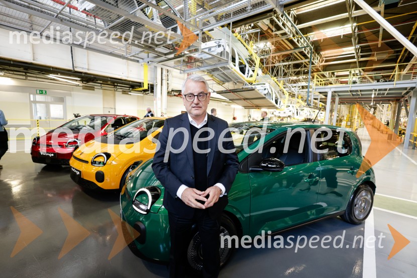  Matjaž Han, minister za gospodarstvo, turizem in športRenault Twingo E-Tech electric: prihodnost mestne mobilnosti