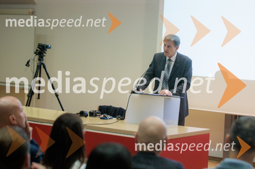 Pogovor s prof. dr. Adamom M. Grantom