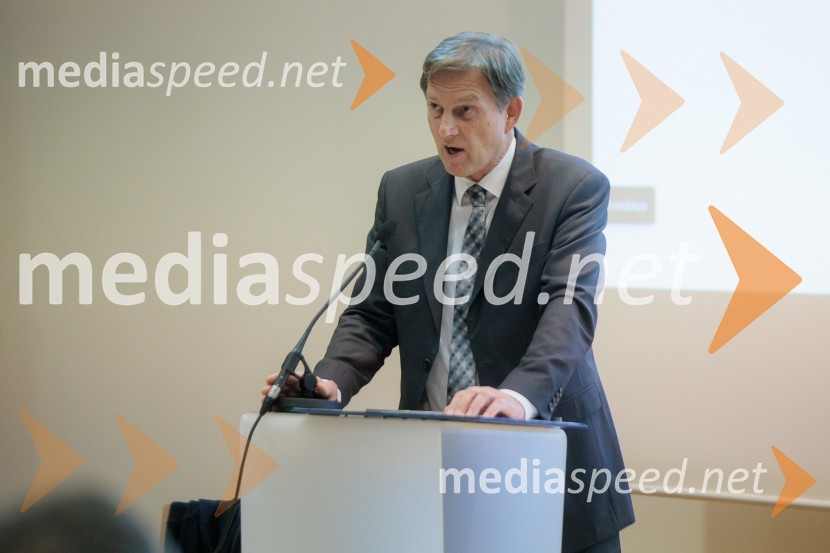 Pogovor s prof. dr. Adamom M. Grantom