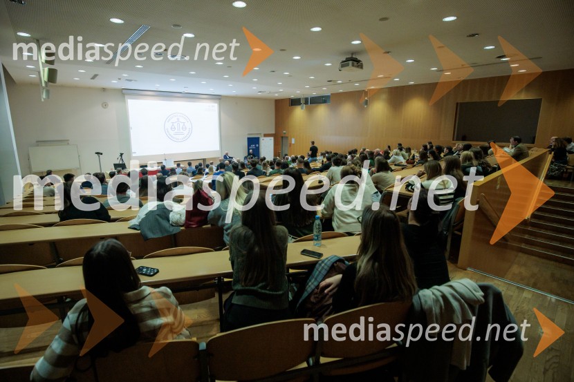 Pogovor s prof. dr. Adamom M. Grantom