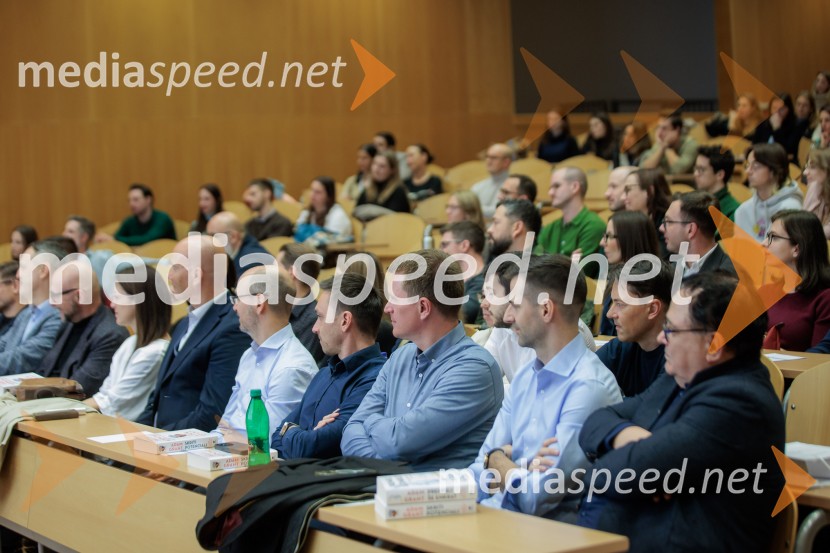 Pogovor s prof. dr. Adamom M. Grantom