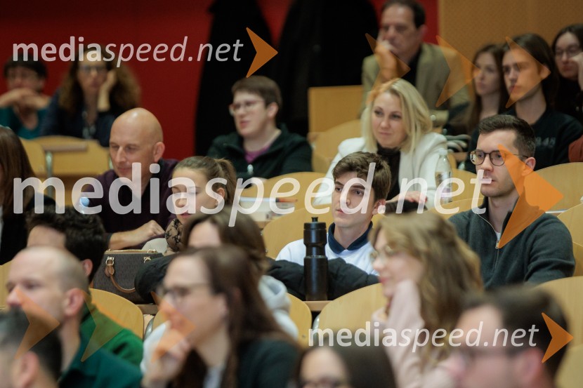 Pogovor s prof. dr. Adamom M. Grantom