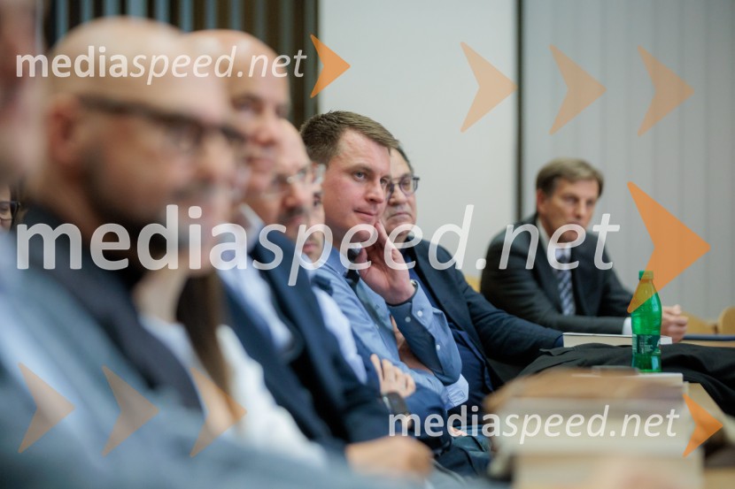 Pogovor s prof. dr. Adamom M. Grantom