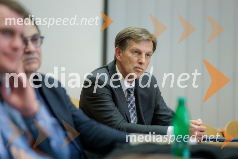 Pogovor s prof. dr. Adamom M. Grantom