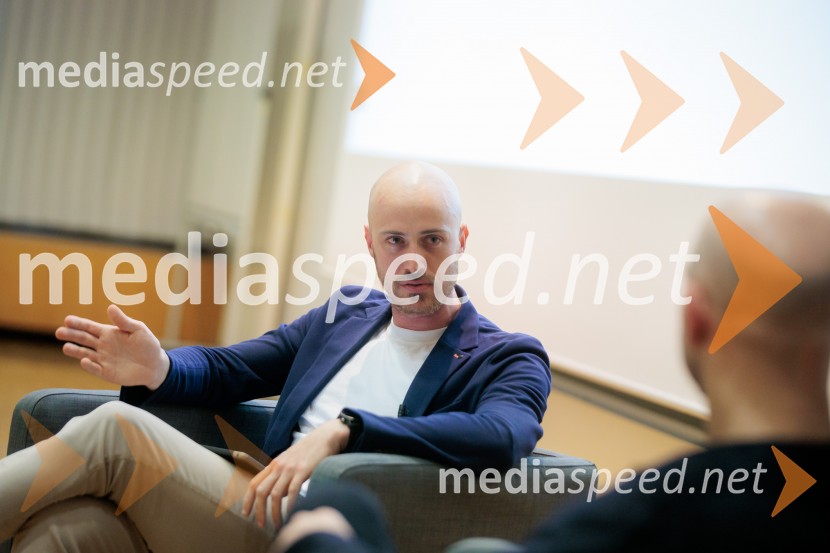 Pogovor s prof. dr. Adamom M. Grantom