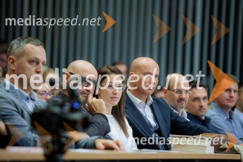 Pogovor s prof. dr. Adamom M. Grantom