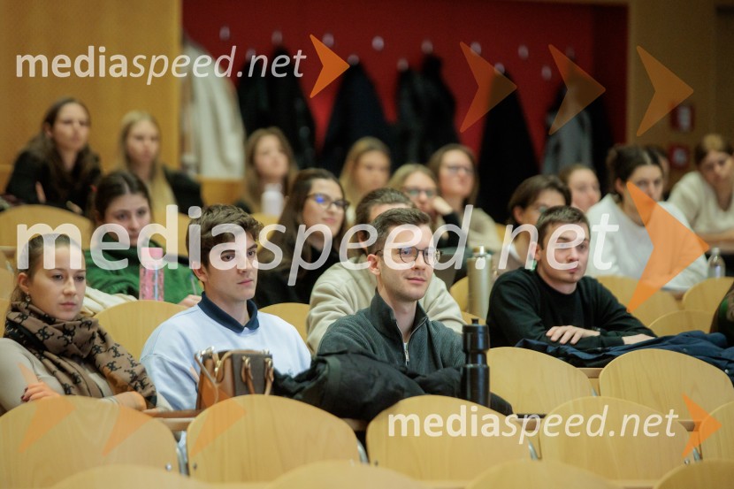 Pogovor s prof. dr. Adamom M. Grantom