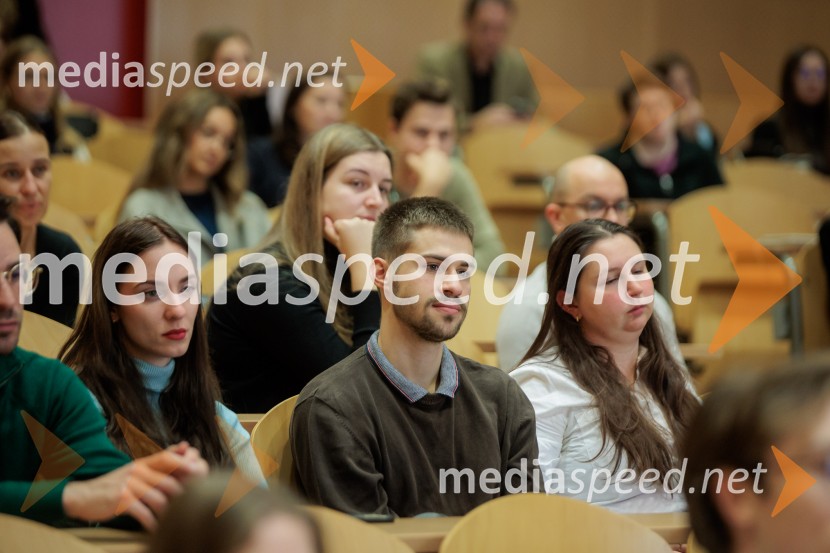 Pogovor s prof. dr. Adamom M. Grantom