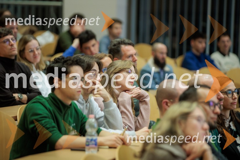 Pogovor s prof. dr. Adamom M. Grantom