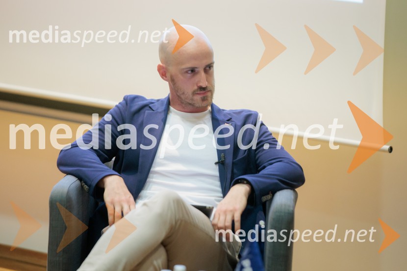 Pogovor s prof. dr. Adamom M. Grantom