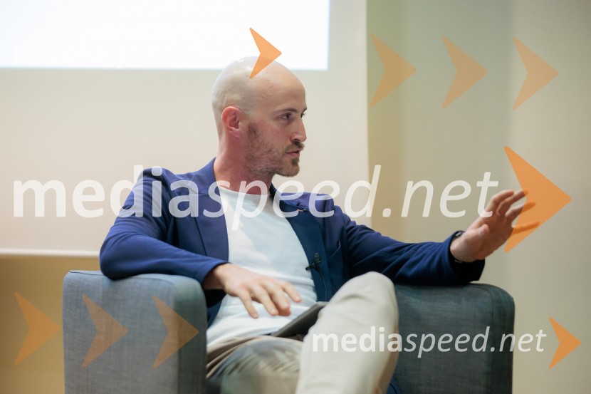 Pogovor s prof. dr. Adamom M. Grantom