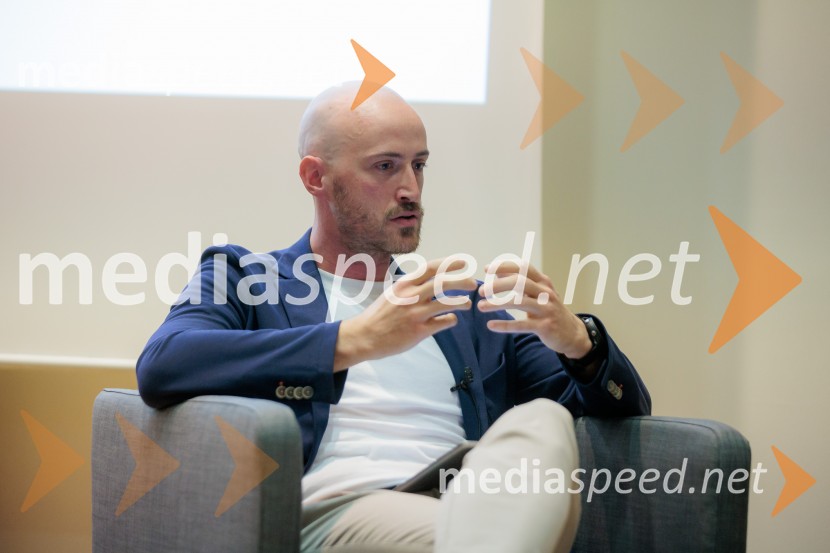 Pogovor s prof. dr. Adamom M. Grantom