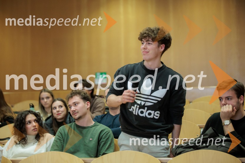 Pogovor s prof. dr. Adamom M. Grantom