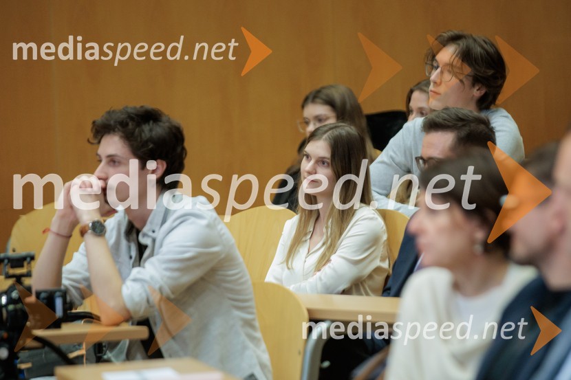 Pogovor s prof. dr. Adamom M. Grantom