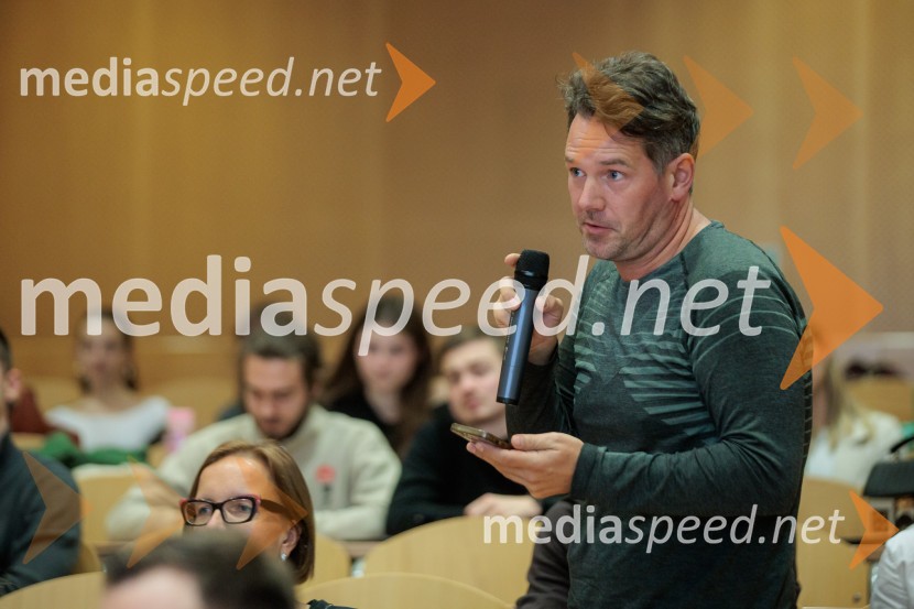 Pogovor s prof. dr. Adamom M. Grantom