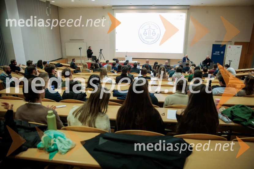 Pogovor s prof. dr. Adamom M. Grantom