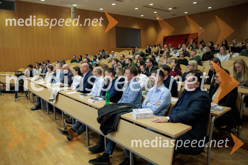 Pogovor s prof. dr. Adamom M. Grantom