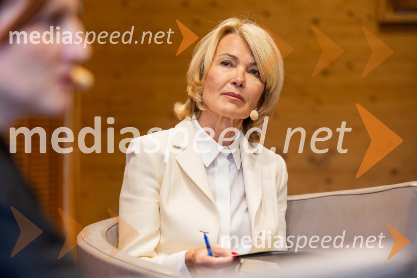 Slovenski konzularni zbor na Škrabčevi domačiji