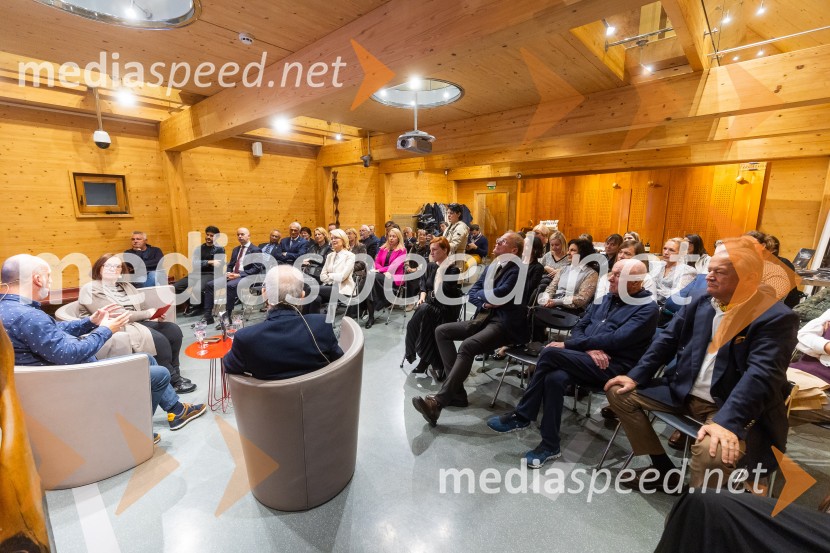 Slovenski konzularni zbor na Škrabčevi domačiji