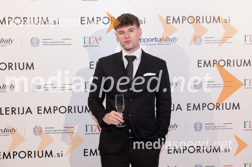 Galerija Emporium v središču prestolnice znova postala oder italijanske elegance