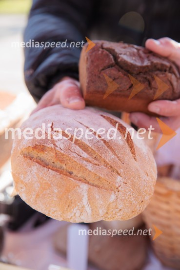 Tržnica lokalnih dobrot v Kranju