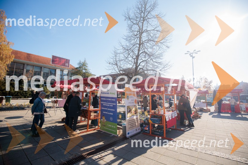 Tržnica lokalnih dobrot v Kranju