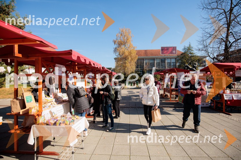 Tržnica lokalnih dobrot v Kranju