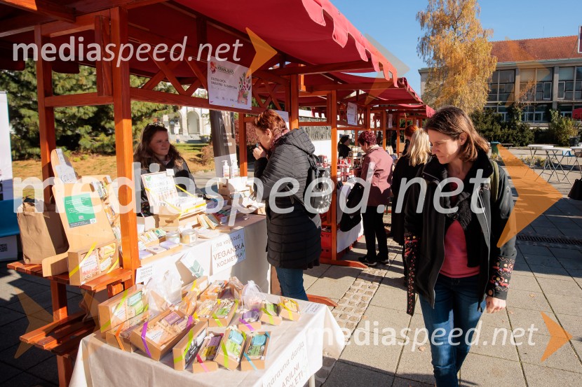 Tržnica lokalnih dobrot v Kranju