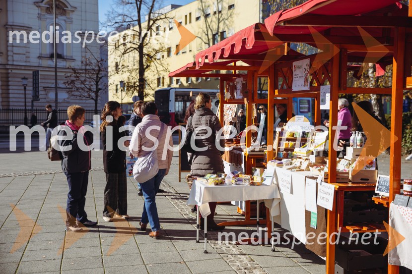 Tržnica lokalnih dobrot v Kranju