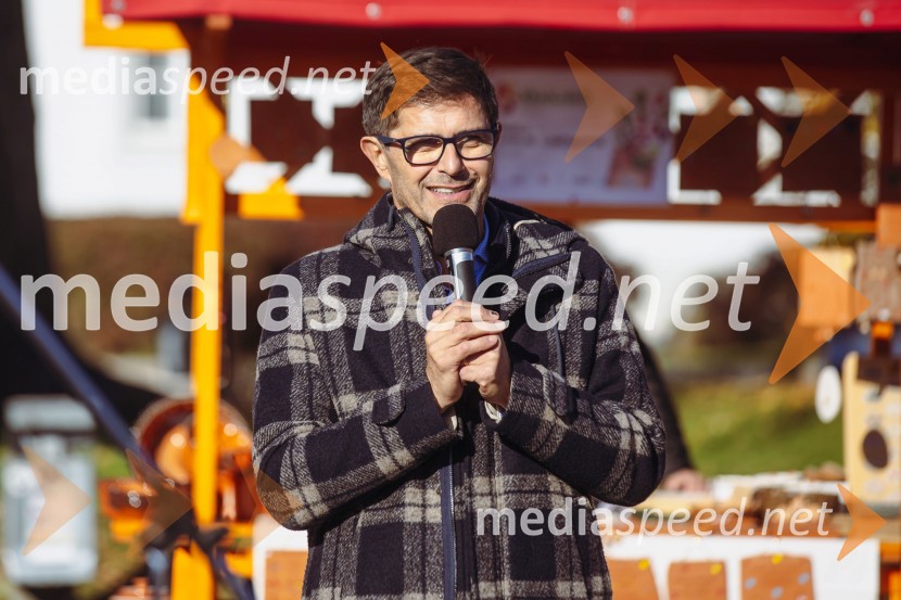 Tržnica lokalnih dobrot v Kranju