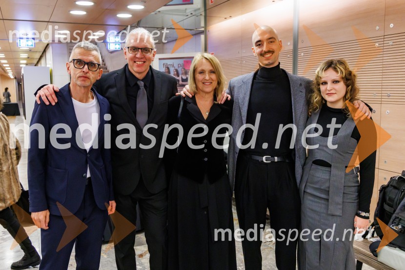  Aleš  Pavlin , Perfo production;  Marko  Naberšnik, režiser in scenarist;  ... ;  ... 36. Liffe – Ljubljanski mednarodni filmski festival in premiera filma Belo se pere na devedeset