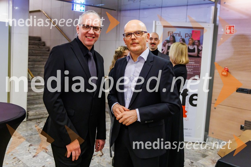  Marko  Naberšnik, režiser in scenarist;  Simon Popek, vodja filmskega programa Cankarjevega doma36. Liffe – Ljubljanski mednarodni filmski festival in premiera filma Belo se pere na devedeset