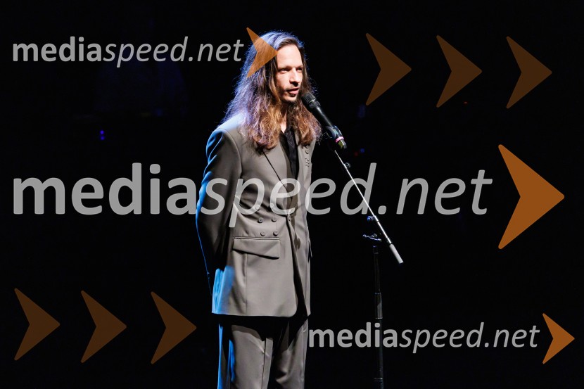  Peter Baroš, direktor kulturno-umetniškega programa Cankarjevega doma36. Liffe – Ljubljanski mednarodni filmski festival in premiera filma Belo se pere na devedeset