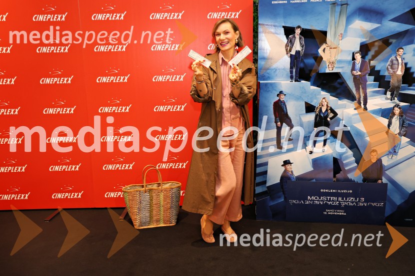  Ana Raščan, voditeljica in novinarkaZdaj me vidiš, zdaj me ne vidiš 3, premiera filma v Cineplexxu