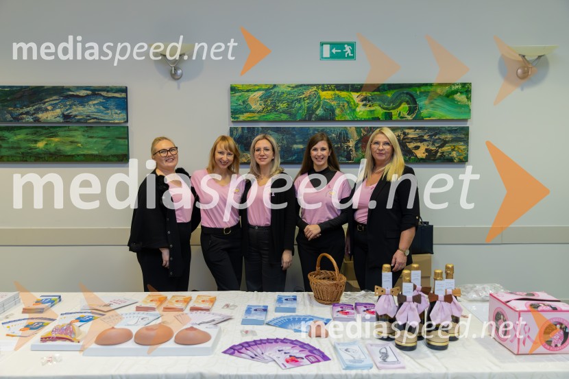 Roza oktober in moška moda, humanitarn modna revija