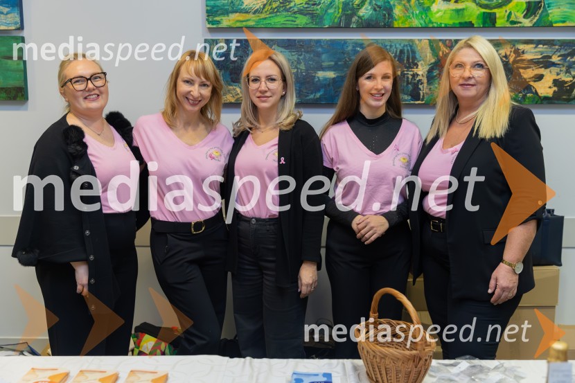  ... ;  ... ;  ... ;  ... ;  Mili Korpar, pevkaRoza oktober in moška moda, humanitarn modna revija