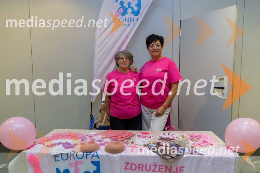 Roza oktober in moška moda, humanitarn modna revija