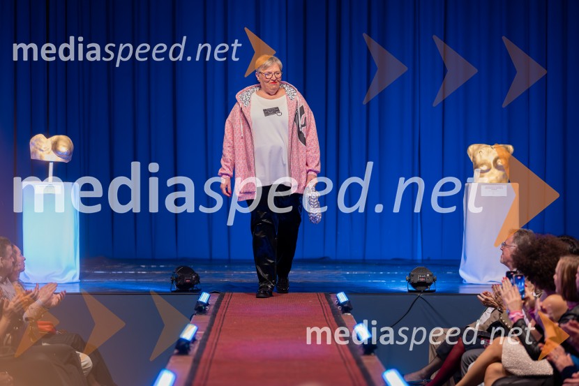 Roza oktober in moška moda, humanitarn modna revija