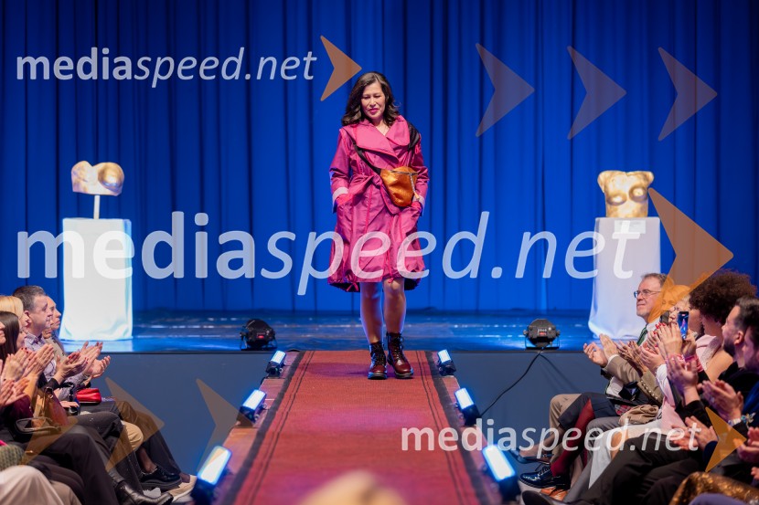 Roza oktober in moška moda, humanitarn modna revija